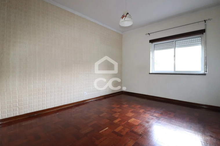 Apartamento T2 para Venda em Sé Nova, Santa Cruz, Almedina e São Bartolomeu Foto 4