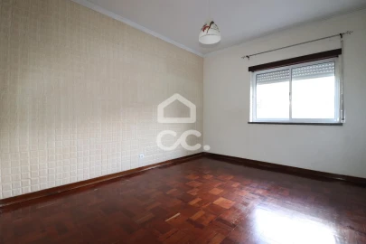 Apartamento T2 para Venda em Sé Nova, Santa Cruz, Almedina e São Bartolomeu