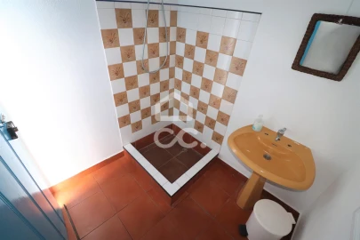 Moradia T2 para Venda em Agua Retorta