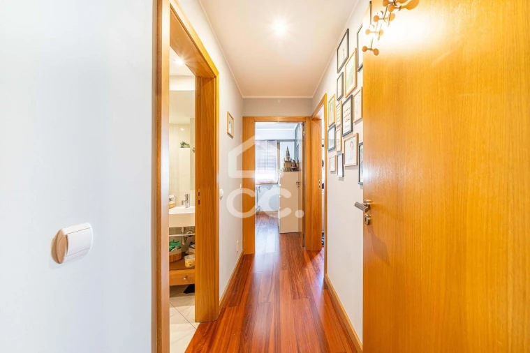 Apartamento T2 para Venda em Santa Marinha Foto 10