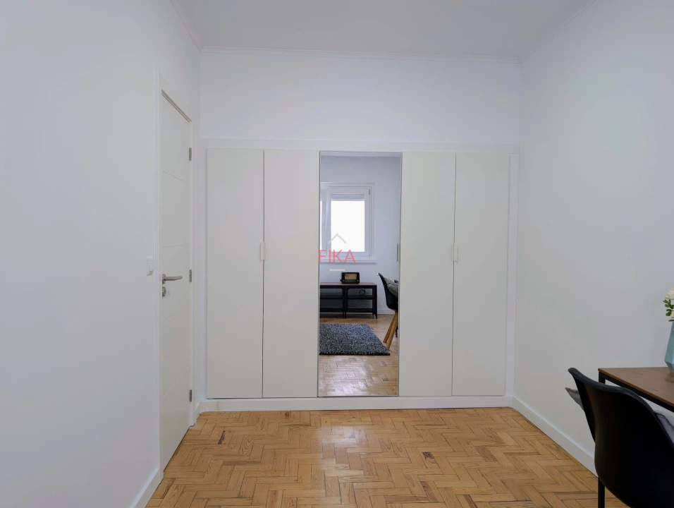 Apartamento T3 para Venda em Seixal Foto 26