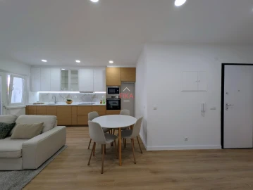 Apartamento T3 para Venda em Seixal