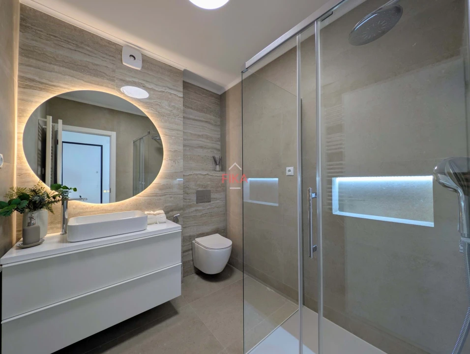 Apartamento T3 para Venda em Seixal Foto 13