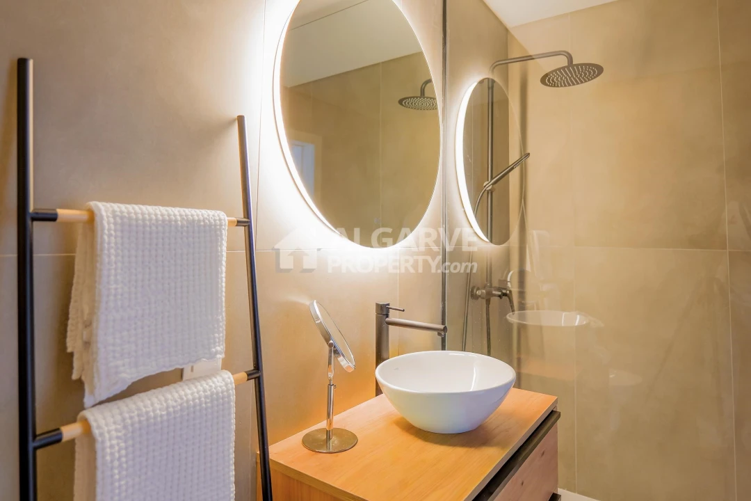 Apartamento T2 para Venda em Faro (Sé e São Pedro) Foto 16