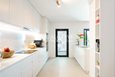 Apartamento T2 para Venda em Faro (Sé e São Pedro)