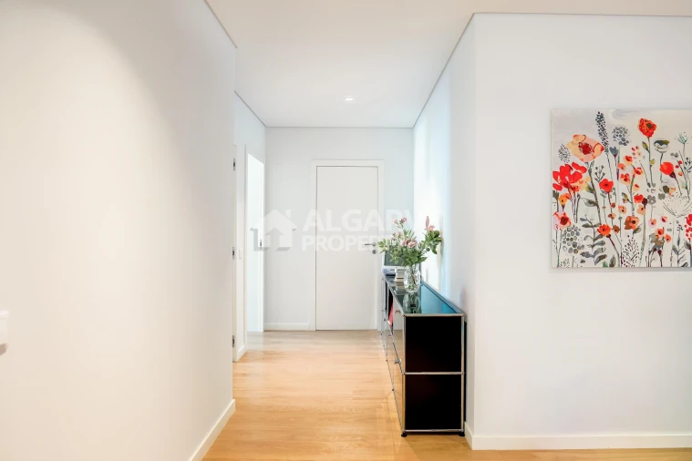 Apartamento T2 para Venda em Faro (Sé e São Pedro) Foto 10