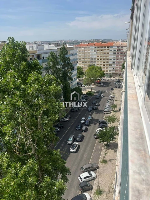Apartamento T3 para Venda em Benfica