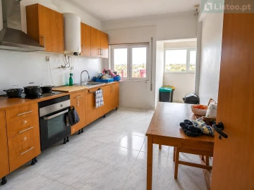 Apartamento T3 para Venda em São Miguel do Rio Torto e Rossio Ao Sul do Tejo