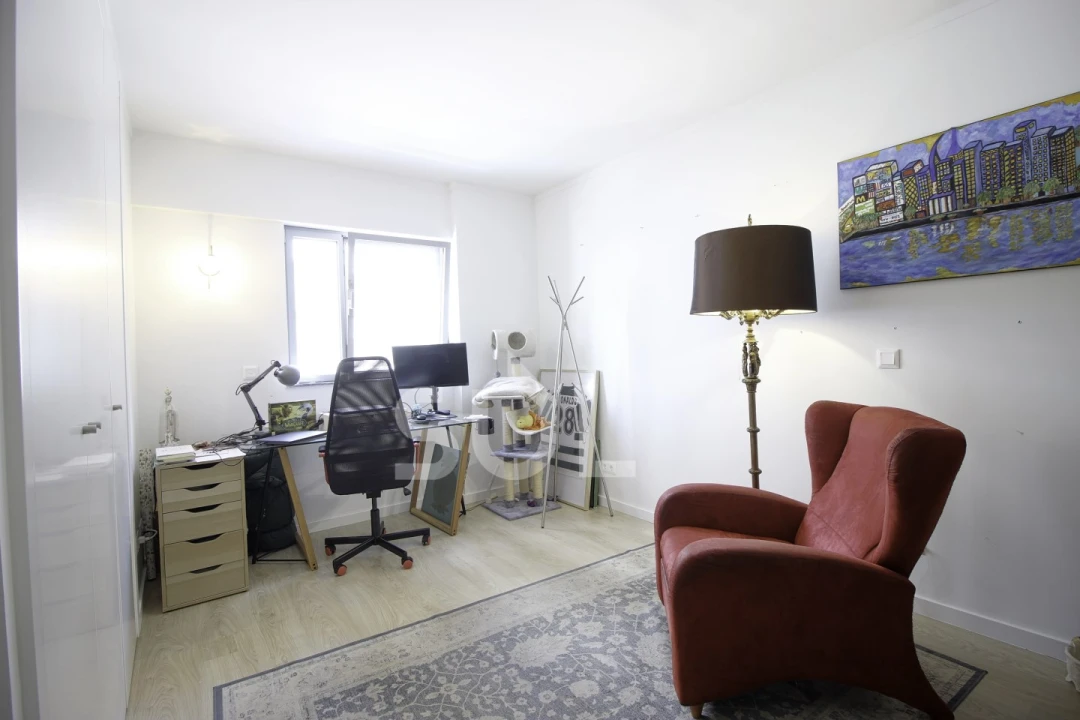 Apartamento T2 para Venda em Lumiar Foto 13