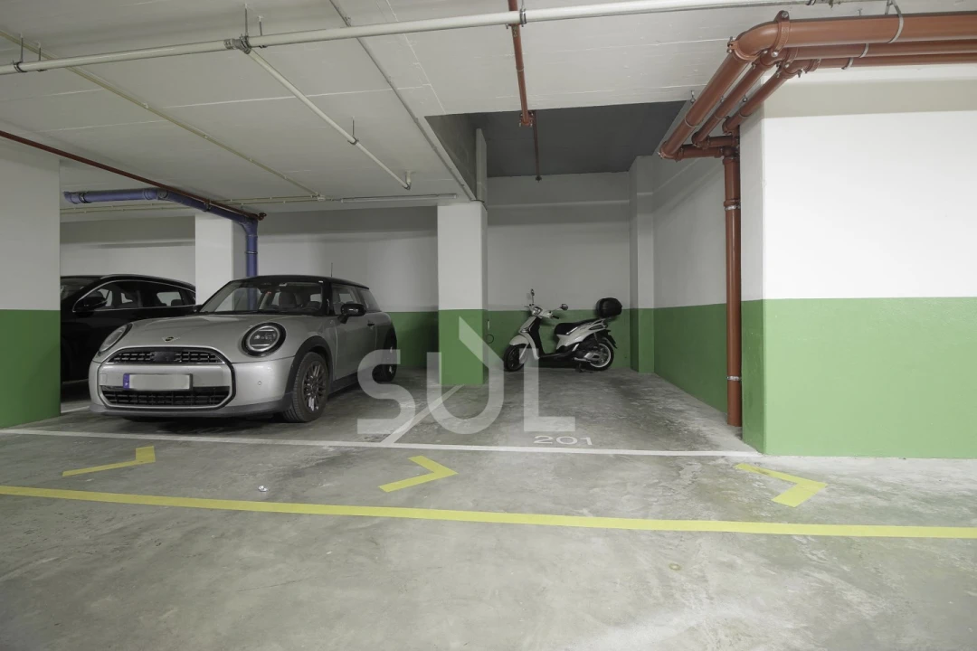 Apartamento T2 para Venda em Lumiar Foto 24