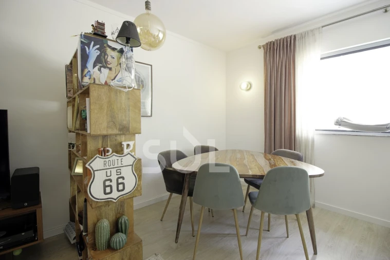Apartamento T2 para Venda em Lumiar Foto 3
