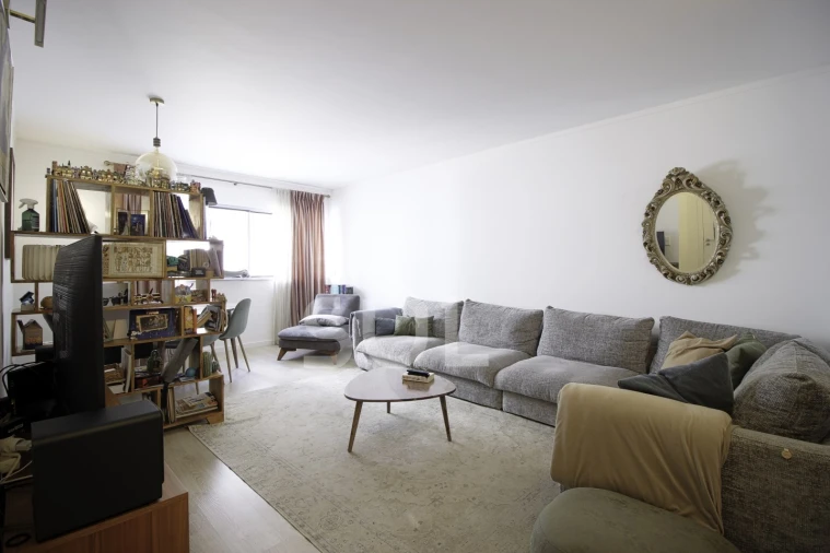 Apartamento T2 para Venda em Lumiar Foto 5