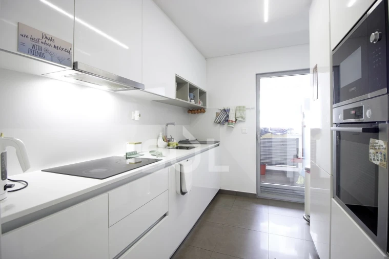 Apartamento T2 para Venda em Lumiar Foto 6