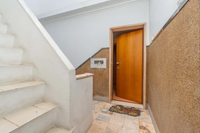Apartamento T2 para Venda em Sacavém e Prior Velho