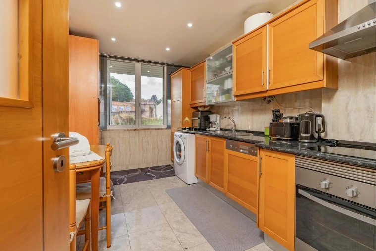 Apartamento T2 para Venda em Sacavém e Prior Velho Foto 10