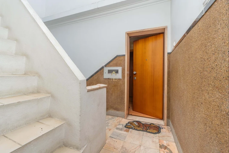 Apartamento T2 para Venda em Sacavém e Prior Velho Foto 19