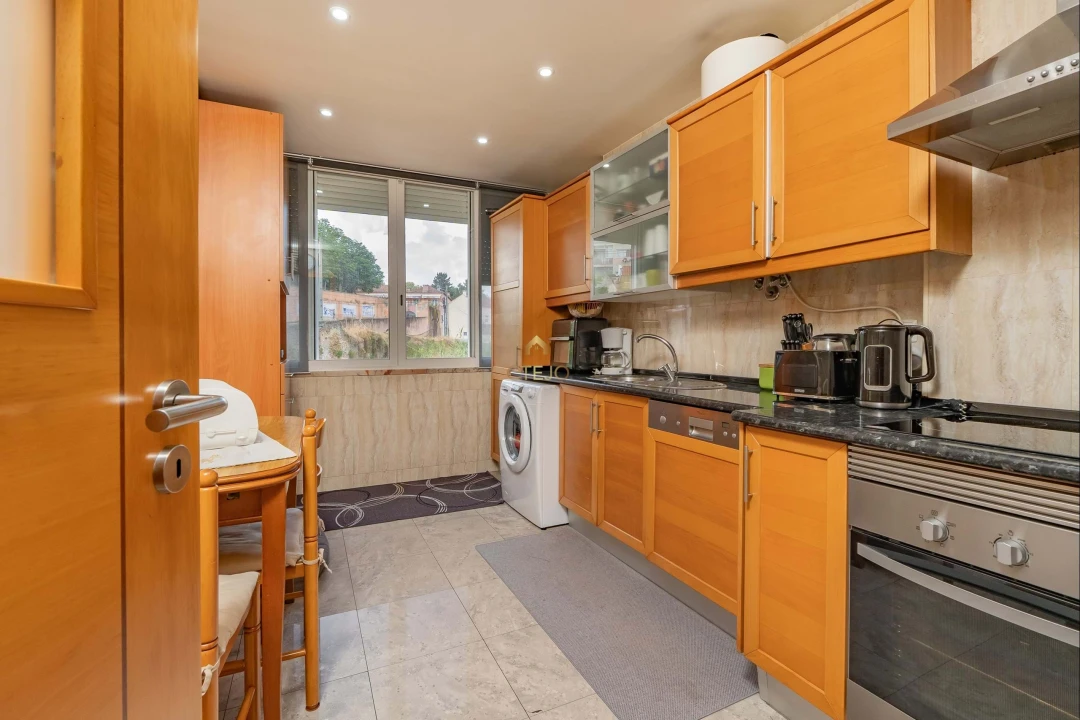 Apartamento T2 para Venda em Sacavém e Prior Velho Foto 10