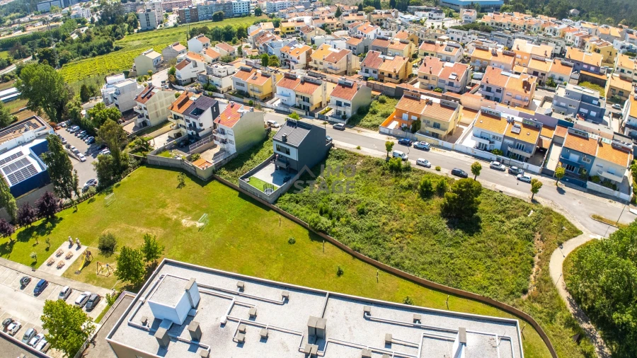 Terreno para Venda em Valongo Foto 18