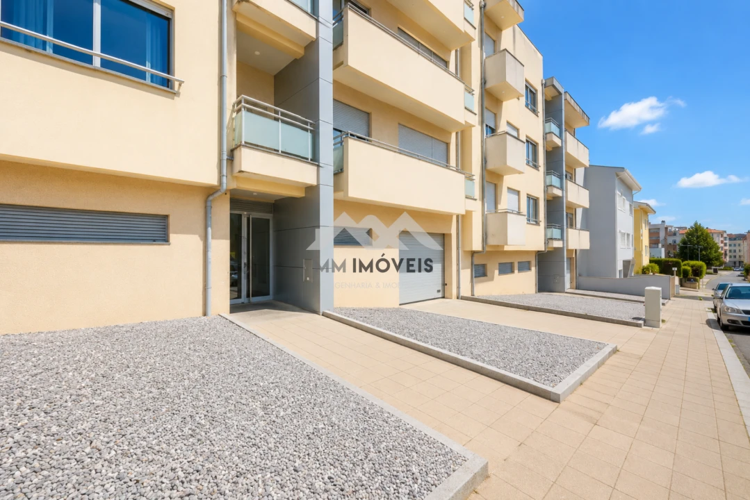 Apartamento T2 para Venda em Rio Tinto Foto 18