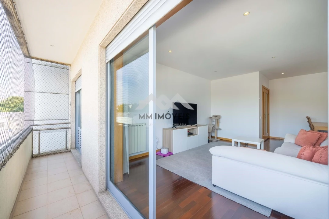Apartamento T2 para Venda em Rio Tinto Foto 2