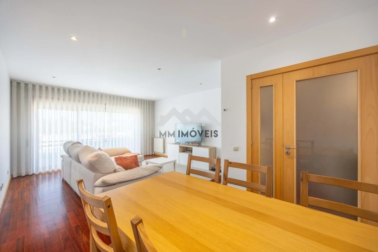 Apartamento T2 para Venda em Rio Tinto Foto 12