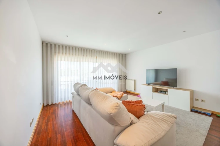 Apartamento T2 para Venda em Rio Tinto Foto 23