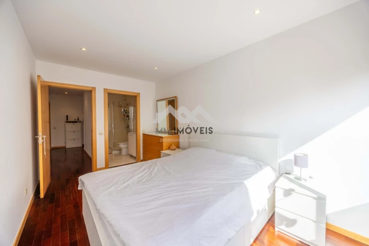 Apartamento T2 para Venda em Rio Tinto Foto 6