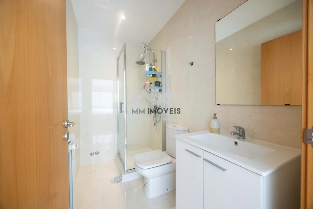 Apartamento T2 para Venda em Rio Tinto Foto 7