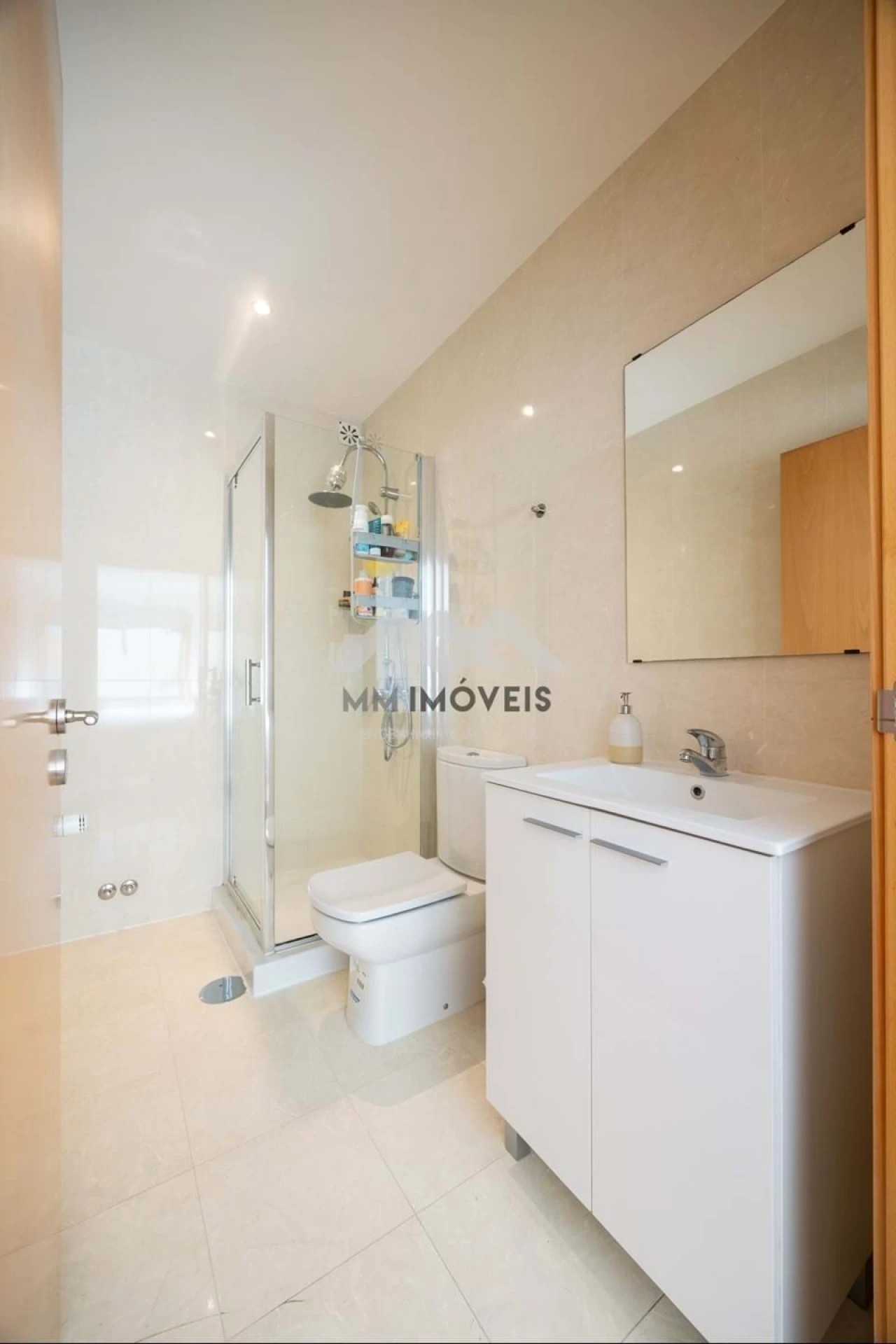 Apartamento T2 para Venda em Rio Tinto Foto 16