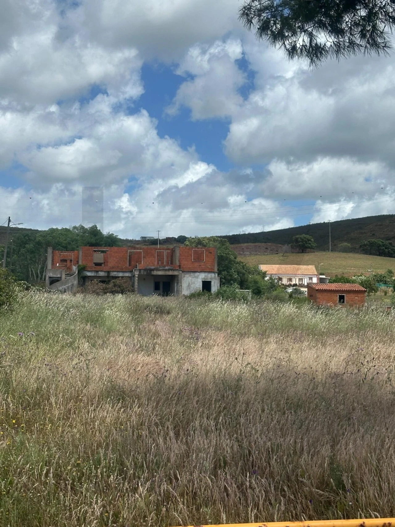 Moradia T6 para Venda em Odiaxere Foto 2