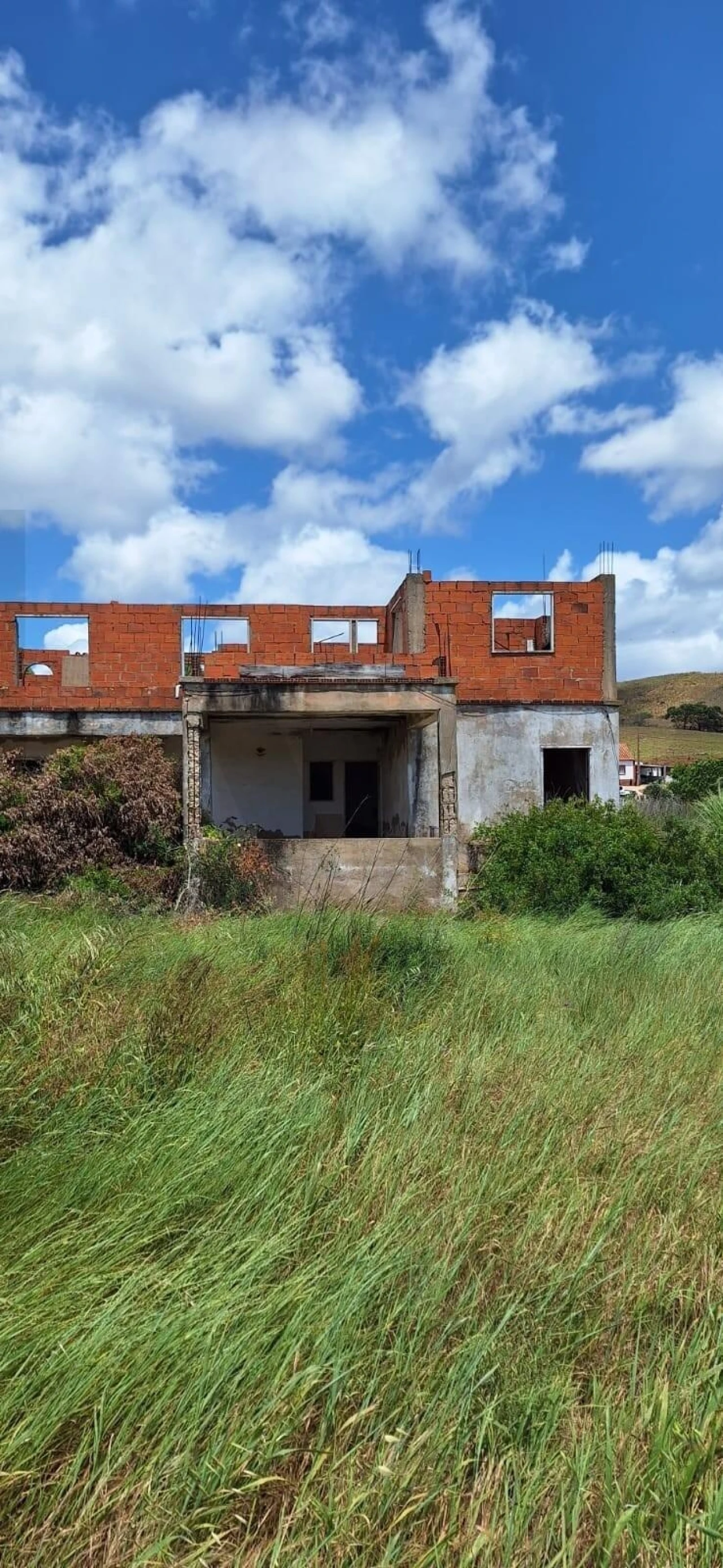 Moradia T6 para Venda em Odiaxere Foto 11