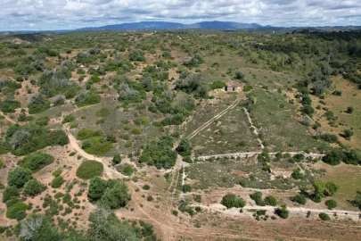 Quinta T3 para Venda em Estômbar e Parchal