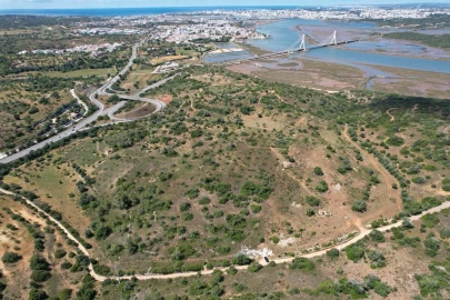 Quinta T3 para Venda em Estômbar e Parchal