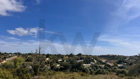 Quinta T3 para Venda em Estômbar e Parchal