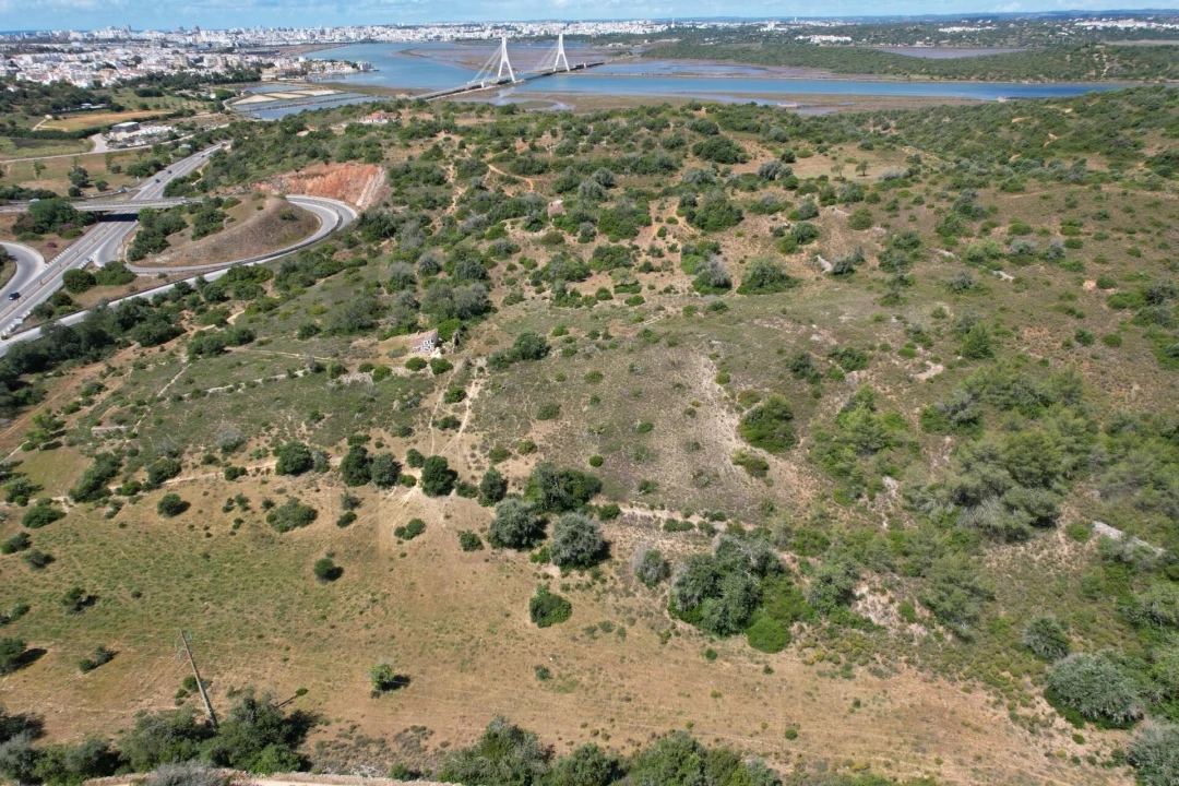Quinta T3 para Venda em Estômbar e Parchal Foto 2