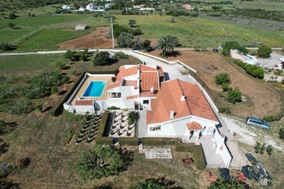 Moradia T6 para Venda em Luz