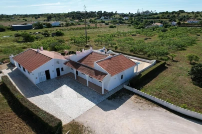 Moradia T6 para Venda em Luz