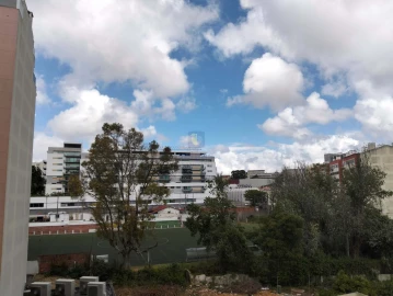 Apartamento T3 para Venda em Benfica