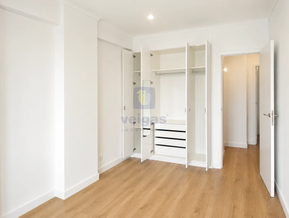 Apartamento T3 para Venda em Benfica Foto 9