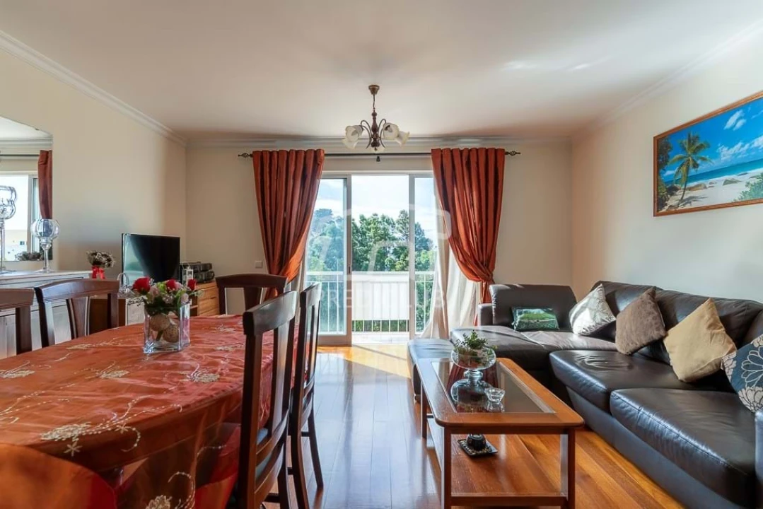 Apartamento T2 para Venda em Caniço Foto 7