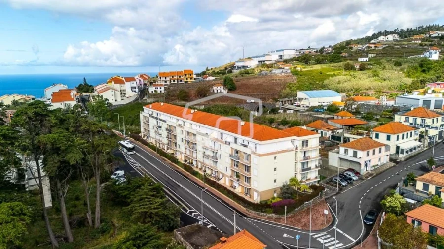 Apartamento T2 para Venda em Caniço Foto 3
