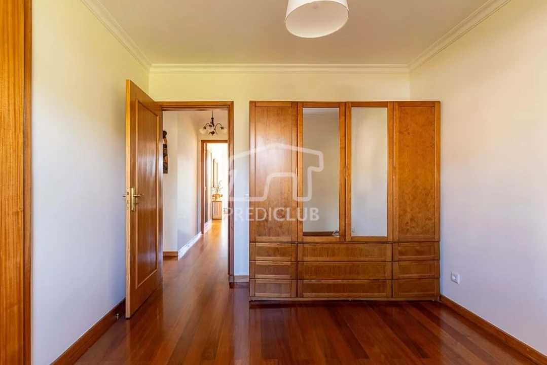 Apartamento T2 para Venda em Caniço Foto 16