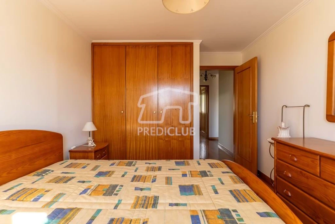 Apartamento T2 para Venda em Caniço Foto 22