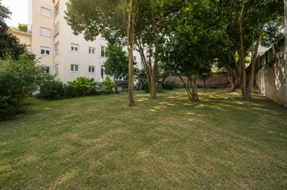 Apartamento T5 para Venda em Alvalade
