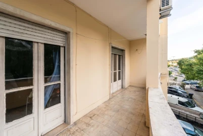 Apartamento T5 para Venda em Alvalade