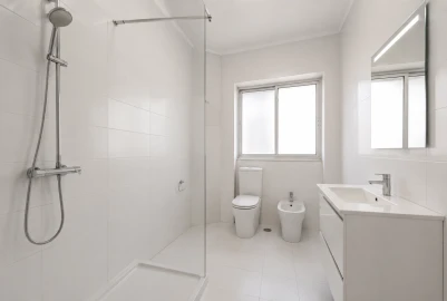 Apartamento T5 para Venda em Alvalade