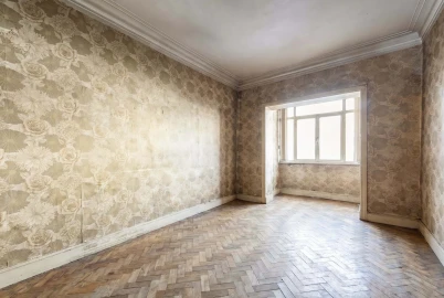 Apartamento T5 para Venda em Alvalade