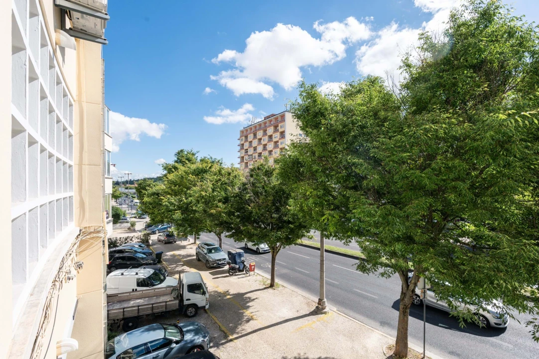 Apartamento T5 para Venda em Alvalade Foto 28