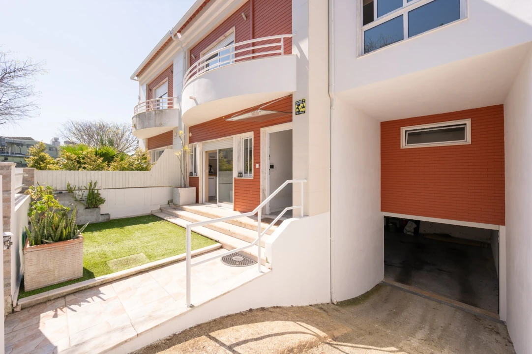 Moradia T4 para Venda em Rio de Mouro Foto 37