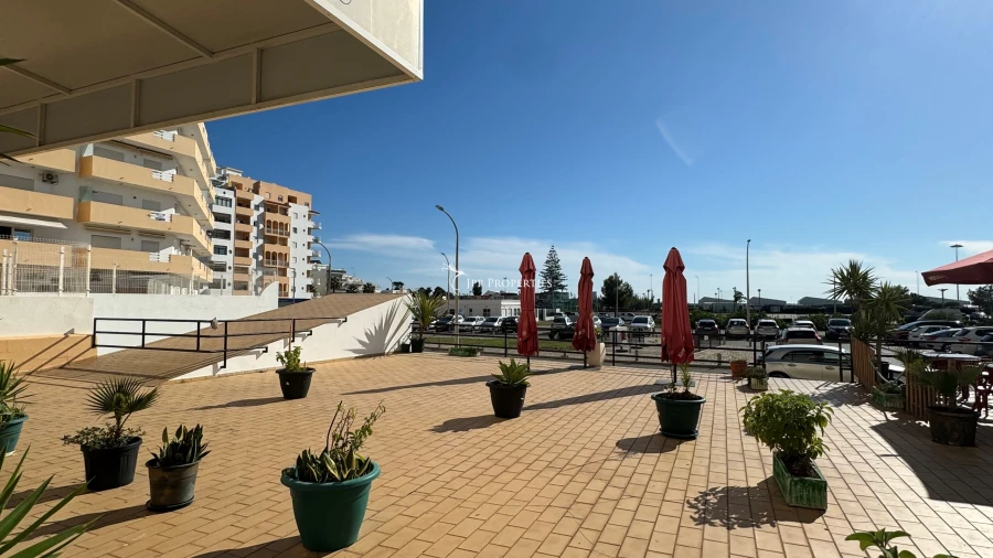 Negócio para Arrendamento em Quarteira